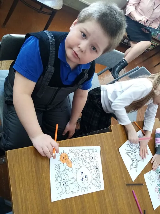 «Карандаши приглашают на праздник»  в Библиотеке для детей и молодежи