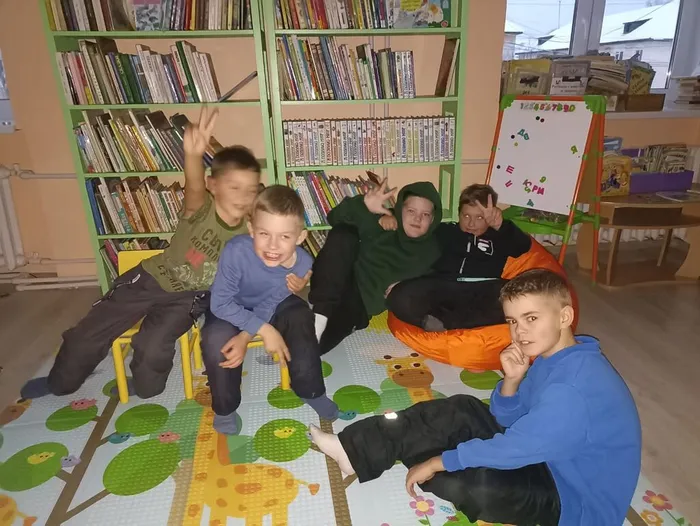 Вечер темных историй  «После заката» прошел в Библиотеке семейного чтения п. Калья