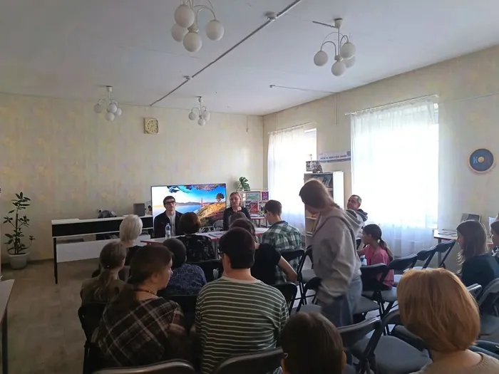 Творческий вечер нашего поэта-земляка Дмитрия Чирикова прошёл в Библиотеке для детей и молодёжи