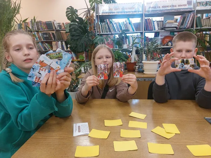 Литературный калейдоскоп «Книжкина страна» в Библиотеке семейного чтения п. Калья