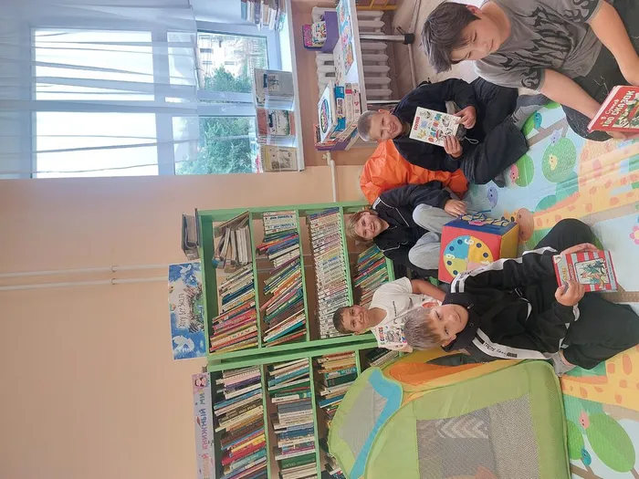 «Добрый мир любимых книг.&nbsp;В.Сутеева» в библиотеке семейного чтения п. Калья