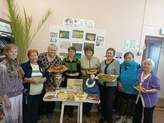 Фольклорные посиделки «Праздник русского пирога» в Библиотеке п. Третий Северный