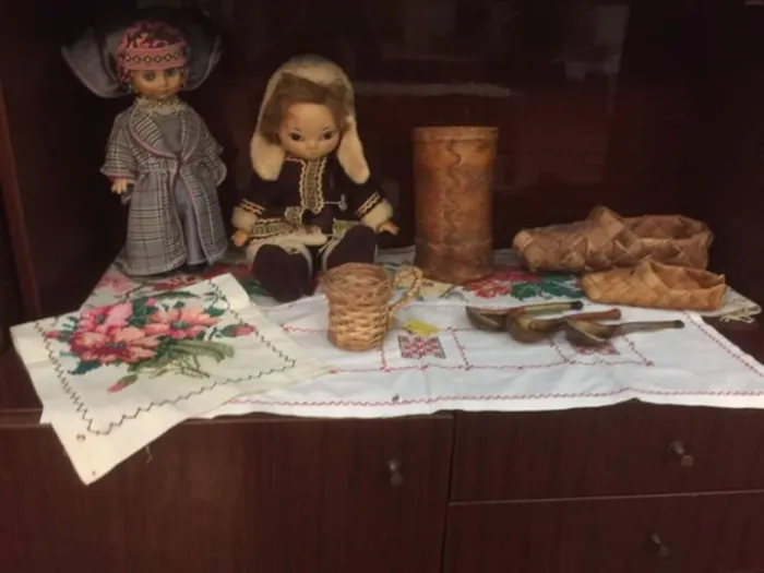 Выставка - экспозиция "Традиции живая нить"