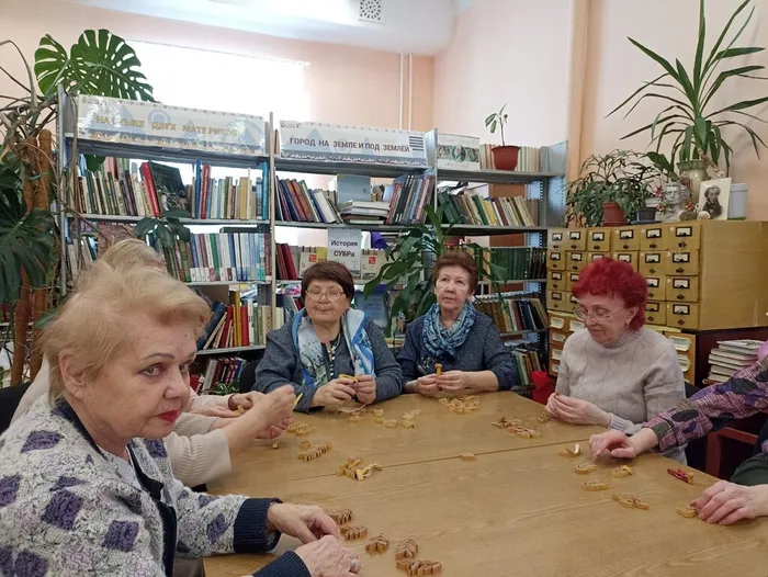 Час эко-творчества «Белая сказка родной земли» в Библиотеке семейного чтения п. Калья