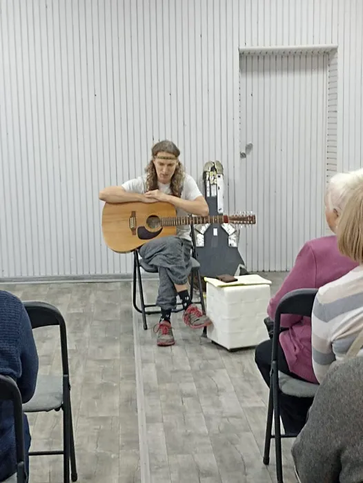 photo_5215367045552213424_y