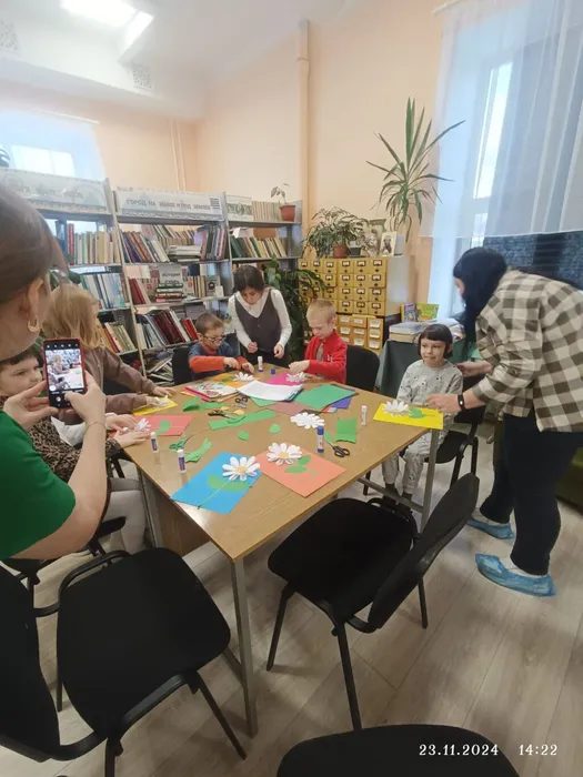 "День матери" в Библиотеке семейного чтения посёлка Калья.