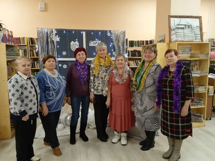 Новогодняя вечеринка «Карнавальная ночь»  в Библиотеке семейного чтения п. Калья