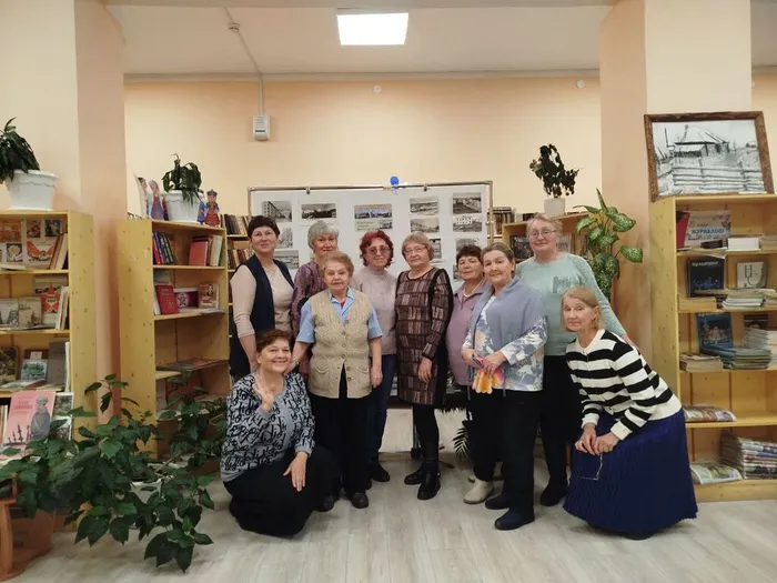 Литературный вечер «Жди меня…»  (110 лет со дня рождения К. Симонова) в библиотеке семейного чтения п. Калья