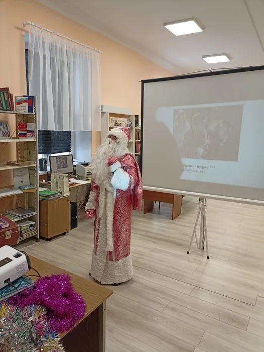 Новогодняя вечеринка «Карнавальная ночь»  в Библиотеке семейного чтения п. Калья