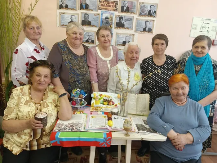 Фольклорные посиделки «Пасхальная весна» в библиотеке п. Третий Северный