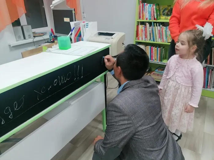 День рождения БИБЛИОТЕКИ ДЛЯ ДЕТЕЙ И МОЛОДЕЖИ с мандариновым настроением