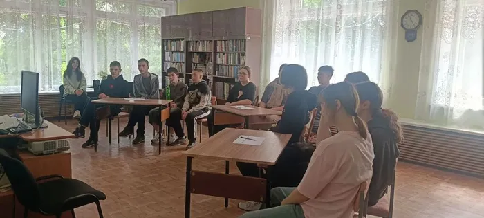 «Труд — право или обязанность» в Библиотеке п. Черемухово