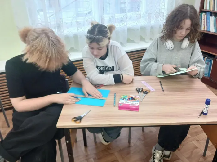 Подготовка ко Дню отца в библиотеке п. Черемухово!