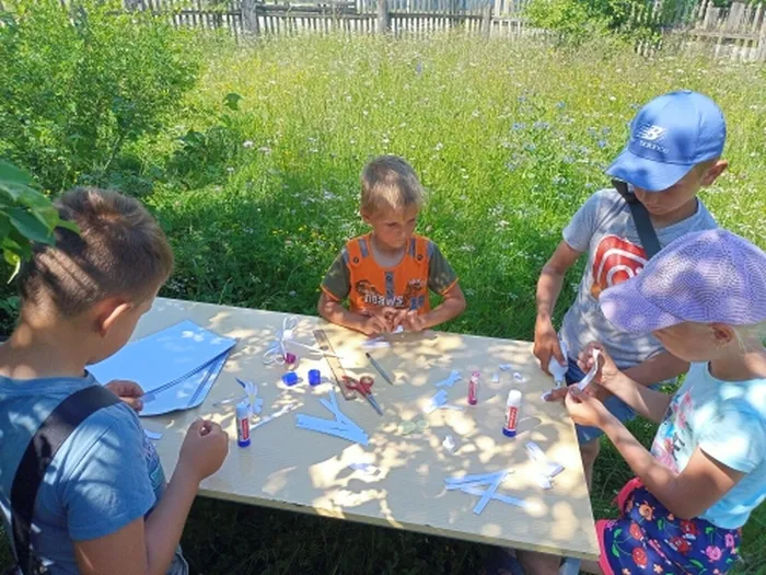 изготовление ромашек