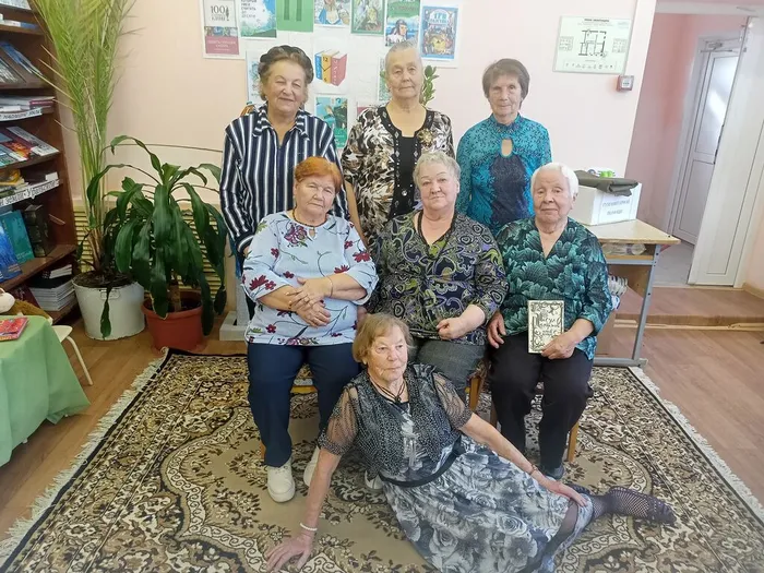 Музыкально - поэтический вечер «Он песни нам соткал из нежных слов»