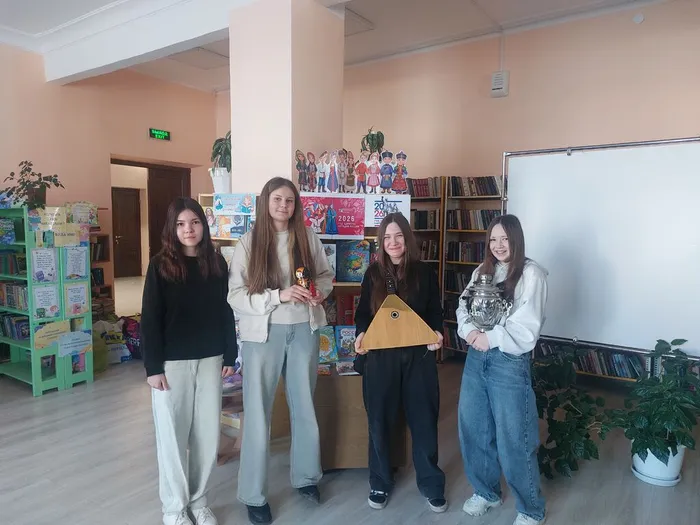 Литературный калейдоскоп «Книжкина страна» в Библиотеке семейного чтения п. Калья