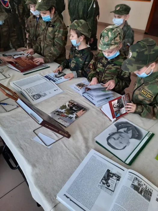 фото Год Героем.