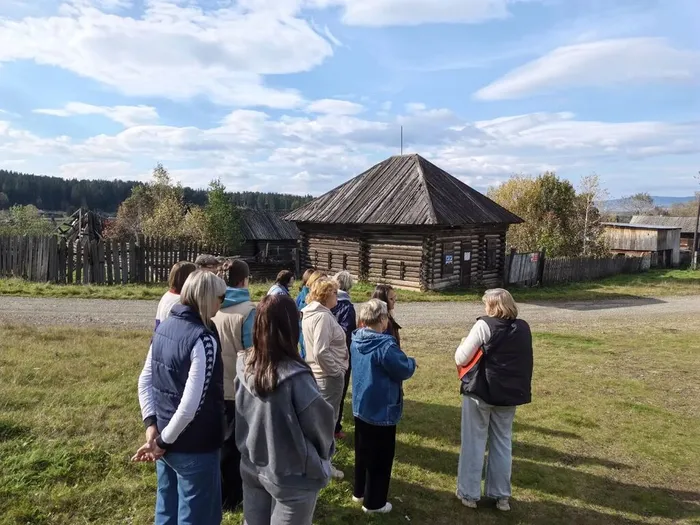 Педагоги школы №11 посетили старейшее село Североуральского округа