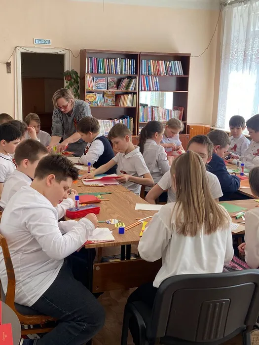 Патриотический час «Память поколений» в Библиотеке п. Черемухово