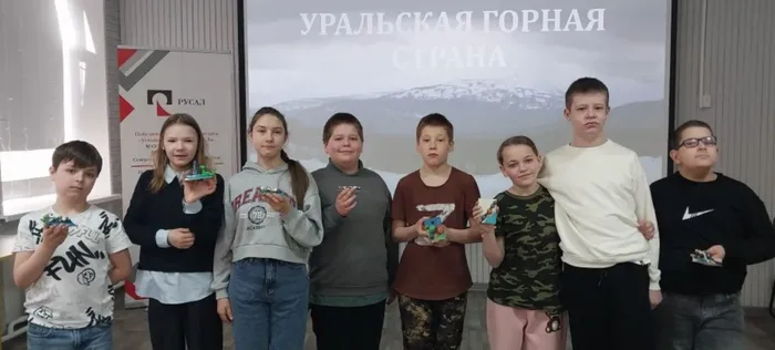 Краеведческий час "Загадочный и богатый край Уральских гор"