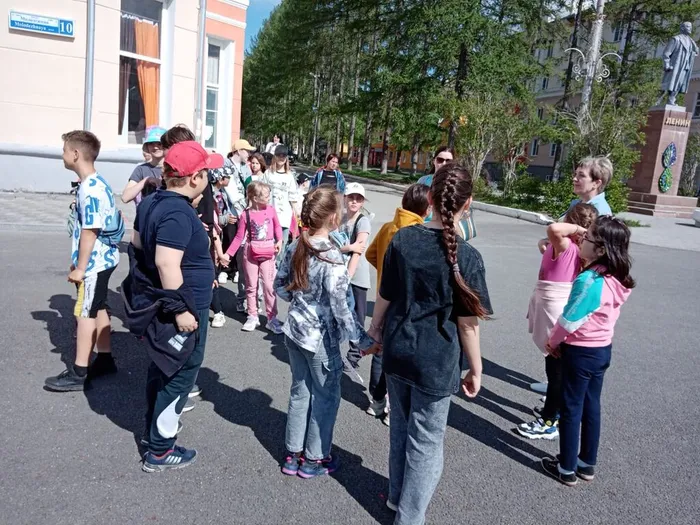 Пешая прогулка по городу: