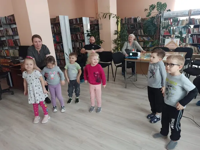 Открыта Книжкина неделя в Библиотеке семейного чтения п. Калья!