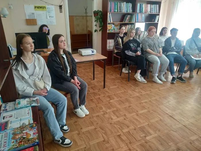 Тематический час «Чайка, долетевшая до звезд» прошел в Библиотеке п. Черемухово