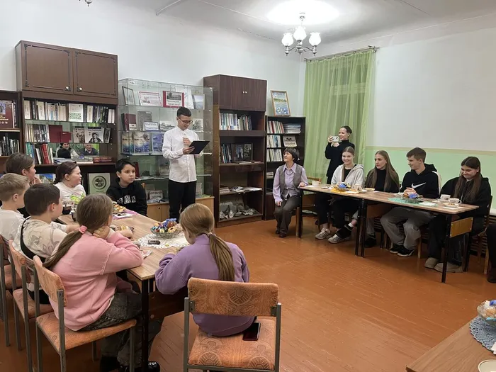 Встреча поколений «Горняцкая честь: славные традиции шахтерской династии» в Библиотеке п. Черемухово