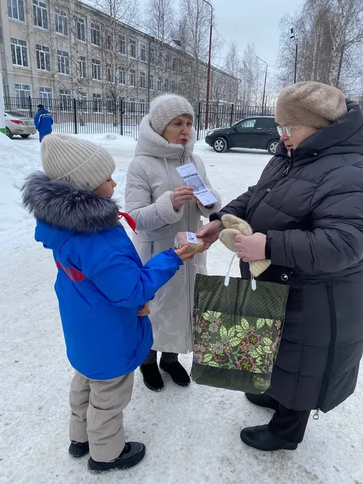 Патриотический час «Блокадной вечности страницы» в библиотеке п. Черемухово