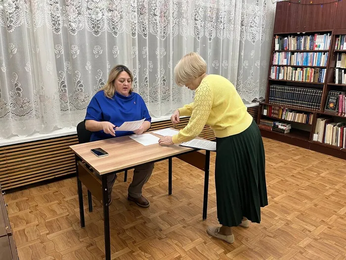 интеллектуальную игру под названием "Главный закон нашей жизни" в Библиотеке п. Черемухово.