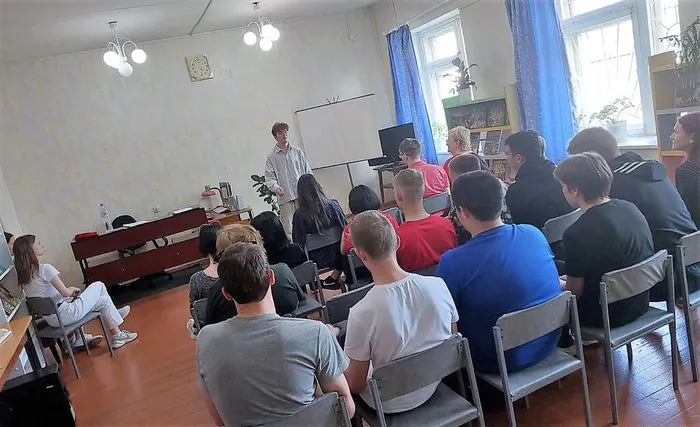 Встреча с уральским поэтом Романом Самойловым в Библиотеке для детей и молодежи