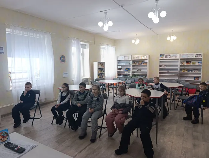 Информационно-познавательный час «Зимние забавы от А до Я» В библиотеке для детей и молодежи