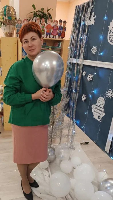 Новогодняя вечеринка «Карнавальная ночь»  в Библиотеке семейного чтения п. Калья