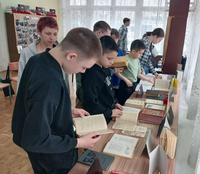 Урок мужества «И книга тоже воевала» в Библиотеке п. Черемухово