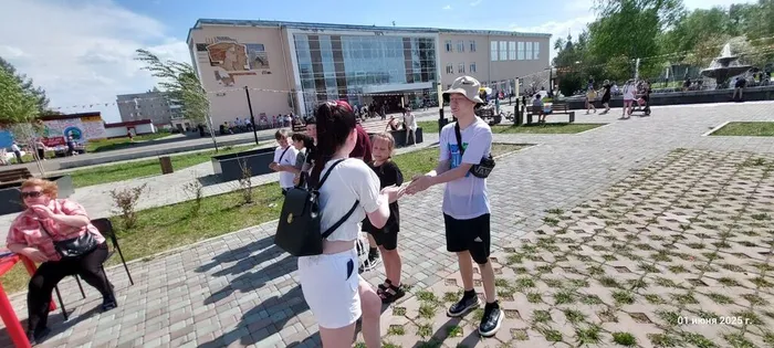 День защиты детей: яркий праздник на площади Мира с Библиотекой для детей и молодежи