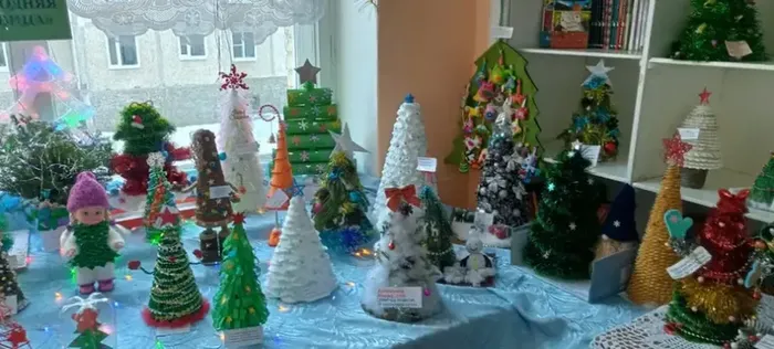 Конкурс декоративно-прикладного творчества "Новогодняя красавица"