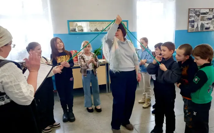 "Масленица идёт, за собой весну зовёт" с Библиотекой п. Покровск-Уральский