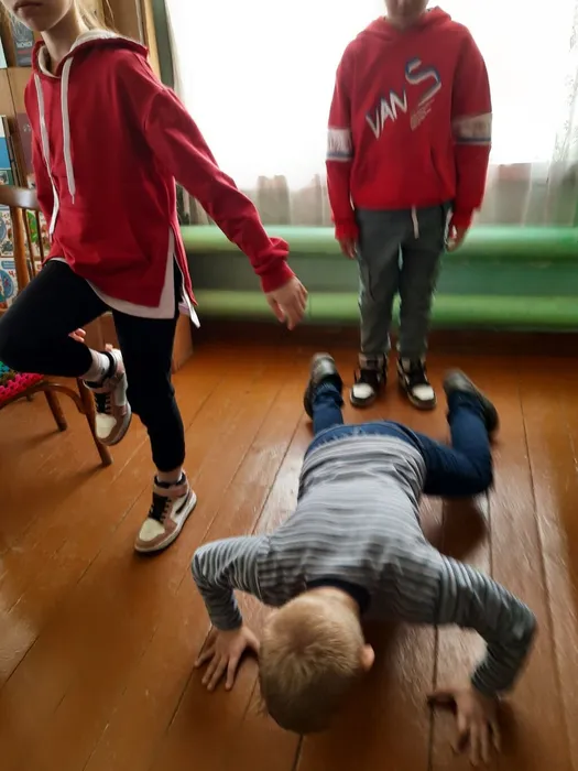 Познавательный час «Путешествие в космос»с Библиотекой п. Сосьва