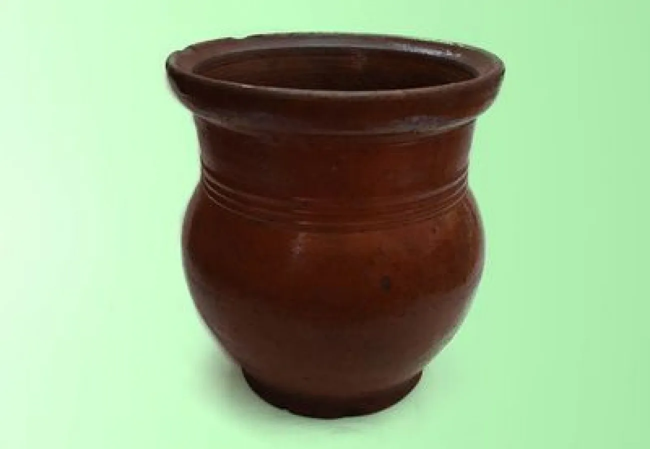 Глиняная крынка