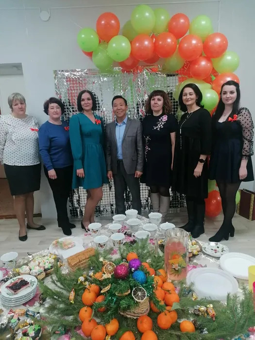 День рождения БИБЛИОТЕКИ ДЛЯ ДЕТЕЙ И МОЛОДЕЖИ с мандариновым настроением