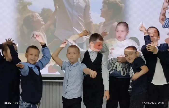 Творческий час  «Вместо тысячи слов...» в Центральной городской библиотеке имени А.Н. Арцибашева