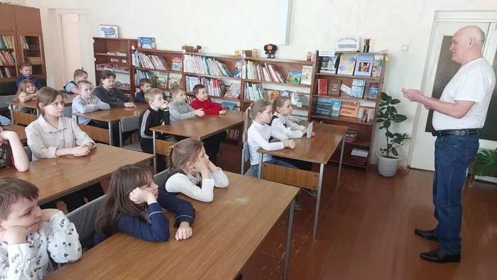 Встреча с писателем Владимиром Пешковым  в Библиотеке для детей и молодежи