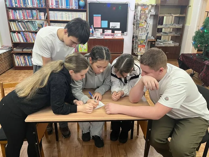 3интеллектуальную игру под названием "Главный закон нашей жизни" в Библиотеке