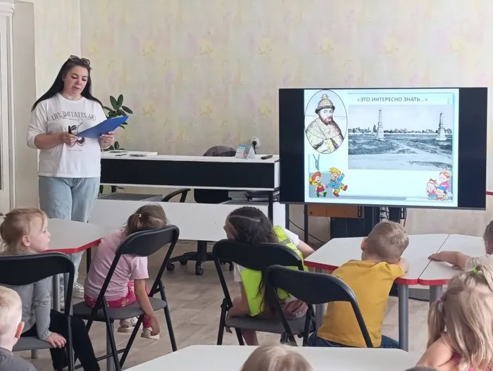 Как мы «рулили» в библиотеке для детей и молодежи: отмечали День светофора!