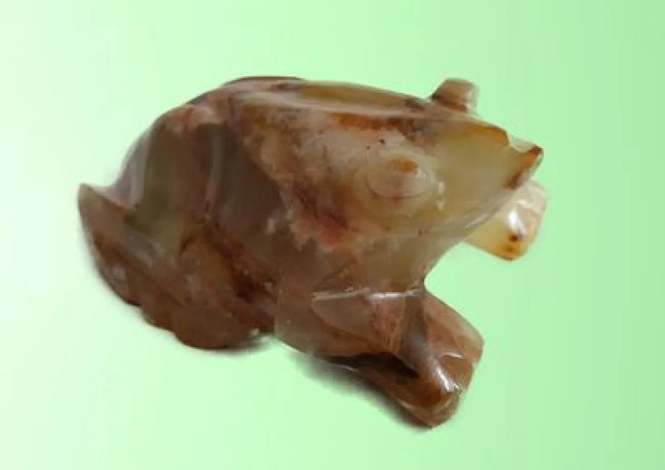 Лягушка. Камень Оникс