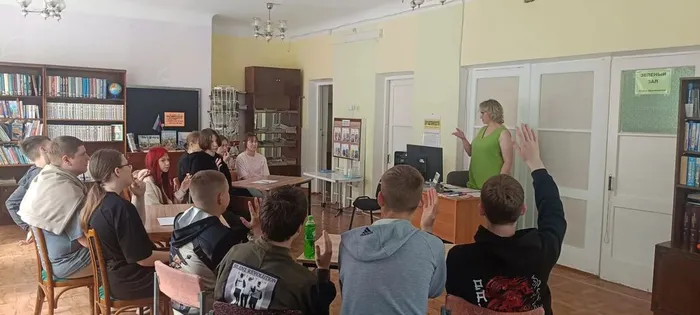 «Труд — право или обязанность» в Библиотеке п. Черемухово