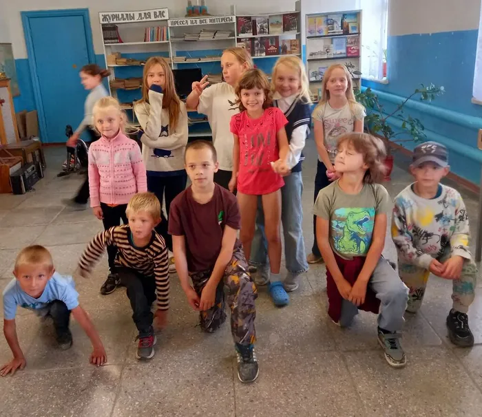 Игровая встреча "Шумно и весело в библиотеке"