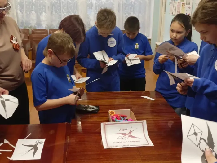 Патриотическая акция "Блокадная ласточка" в библиотеке п. Черемухово