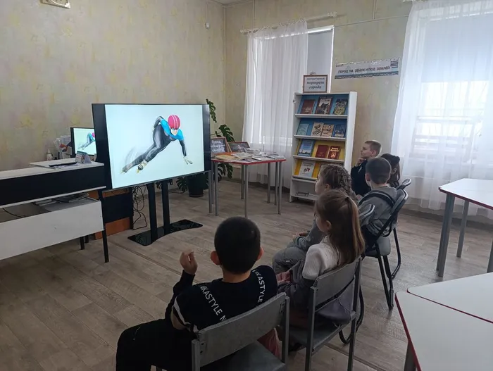 Информационно-познавательный час «Зимние забавы от А до Я» В библиотеке для детей и молодежи
