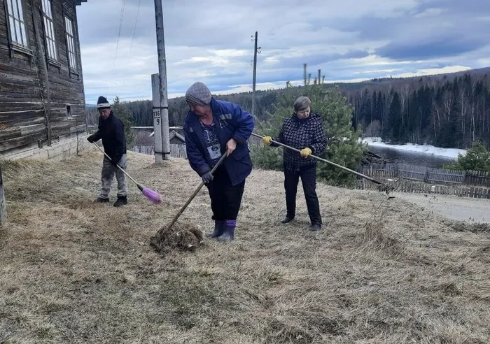 «Ленинский субботник» с Библиотекой п. Сосьва